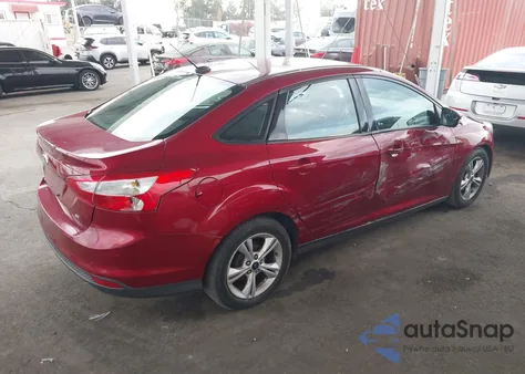 2014 Ford Focus Se z USA, uszkodzony, nr VIN 1FADP3F27EL432443